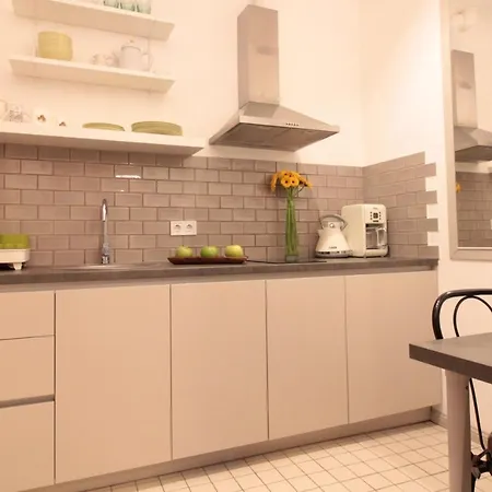 Daire Vintage 1br In Quiet Center Of *