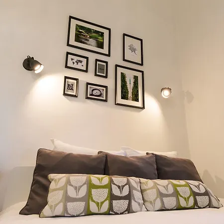 Vintage 1br In Quiet Center Of * Riga