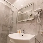 Vintage 1br In Quiet Center Of Apartmán *